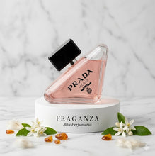 Cargar imagen en el visor de la galería, Prada Paradoxe Prada
